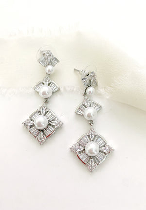 Gisela Pearl Drop Earrings