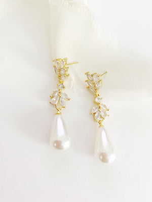 Gold Joanna Pearl Earrings